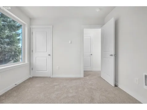9257 E Burnside Street Portland OR 97216