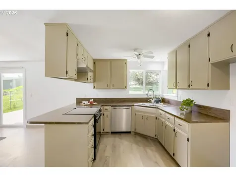 14705 SW 139th Avenue Portland OR 97224