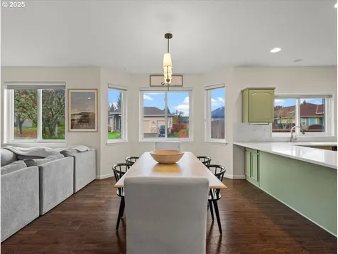 15083 Persimmon Way Oregon City OR 97045