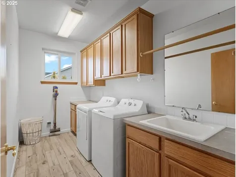 15083 Persimmon Way Oregon City OR 97045