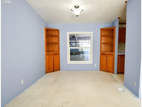 928 Quines Creek Road Azalea OR 97410