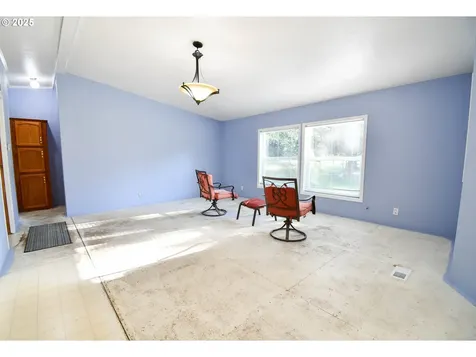 928 Quines Creek Road Azalea OR 97410