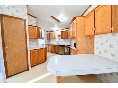 928 Quines Creek Road Azalea OR 97410