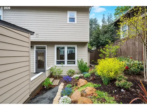 518 Jersey Street Silverton OR 97381