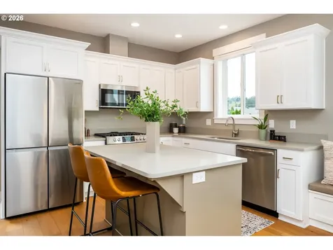 518 Jersey Street Silverton OR 97381