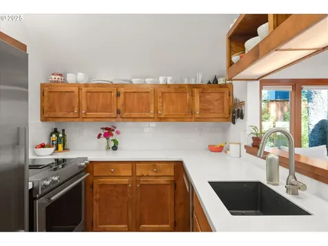 249 Spyglass Drive Eugene OR 97401