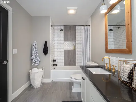 7882 SW Cinnabar Wilsonville OR 97070