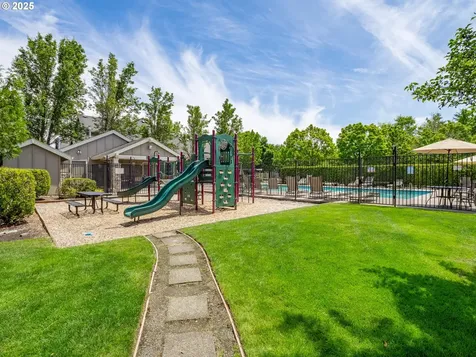 7882 SW Cinnabar Wilsonville OR 97070
