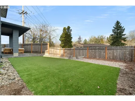 5891 SW 67th Place Portland OR 97225