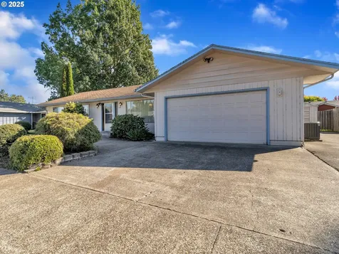 1118 SW Wanetah Way Mcminnville OR 97128