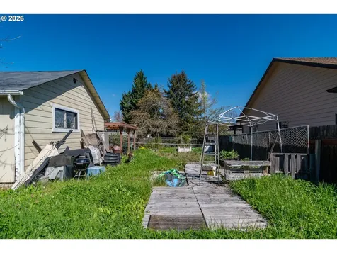 597 SE Ramp Street Roseburg OR 97470