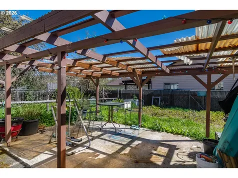 597 SE Ramp Street Roseburg OR 97470