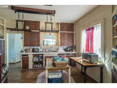 597 SE Ramp Street Roseburg OR 97470