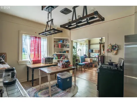 597 SE Ramp Street Roseburg OR 97470