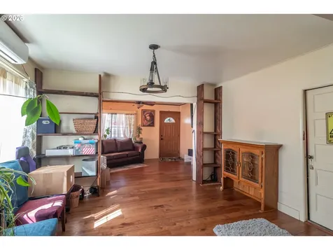 597 SE Ramp Street Roseburg OR 97470