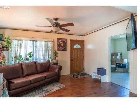 597 SE Ramp Street Roseburg OR 97470