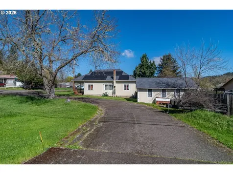 597 SE Ramp Street Roseburg OR 97470