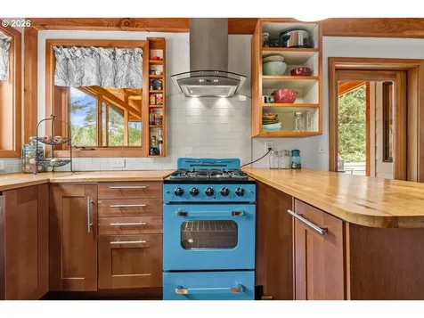 4975 Heceta Beach Road Florence OR 97439