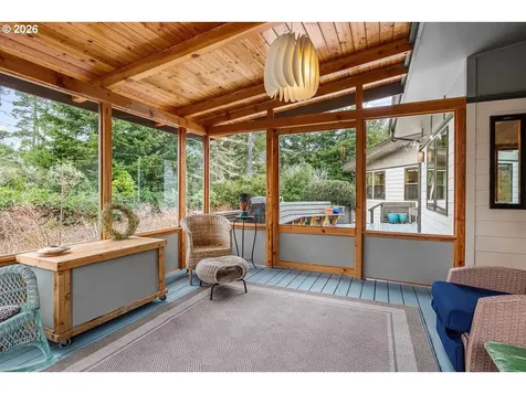 4975 Heceta Beach Road Florence OR 97439