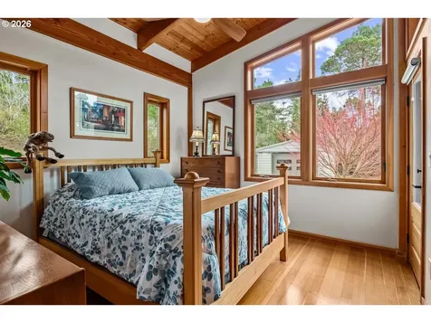 4975 Heceta Beach Road Florence OR 97439