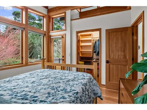 4975 Heceta Beach Road Florence OR 97439