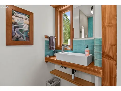 4975 Heceta Beach Road Florence OR 97439