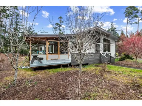 4975 Heceta Beach Road Florence OR 97439