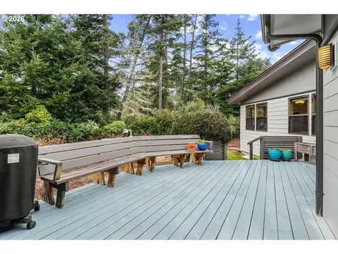 4975 Heceta Beach Road Florence OR 97439