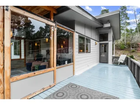 4975 Heceta Beach Road Florence OR 97439