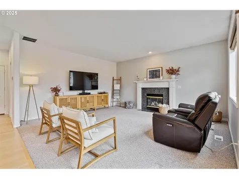 17139 SE Manley Street Portland OR 97236
