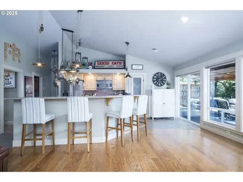418 Rivershore Drive Roseburg OR 97470