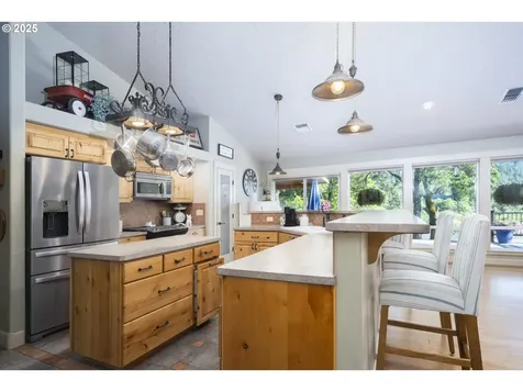 418 Rivershore Drive Roseburg OR 97470