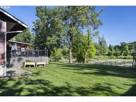 418 Rivershore Drive Roseburg OR 97470