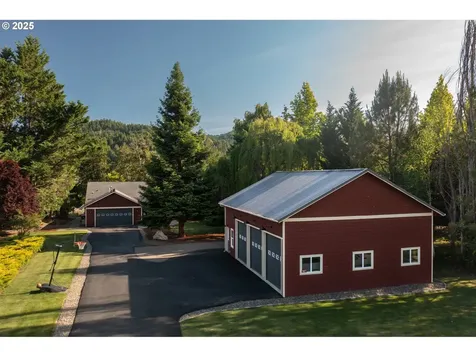 418 Rivershore Drive Roseburg OR 97470