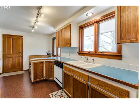 365 W 28th Avenue Eugene OR 97405
