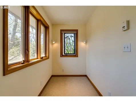 365 W 28th Avenue Eugene OR 97405