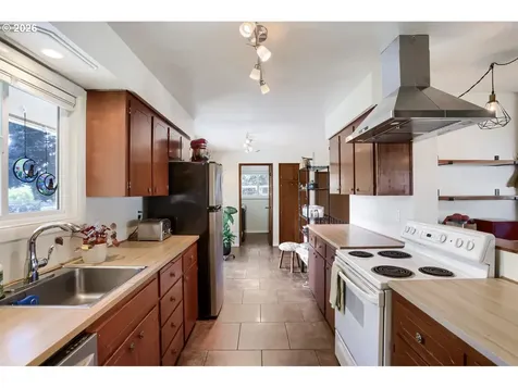 13614 SE Harrison Court Portland OR 97233