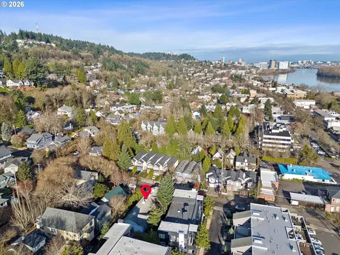 540 S Nevada Street Portland OR 97219