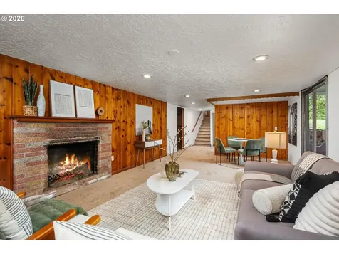 7830 SW 84th Avenue Portland OR 97223
