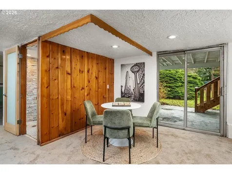 7830 SW 84th Avenue Portland OR 97223