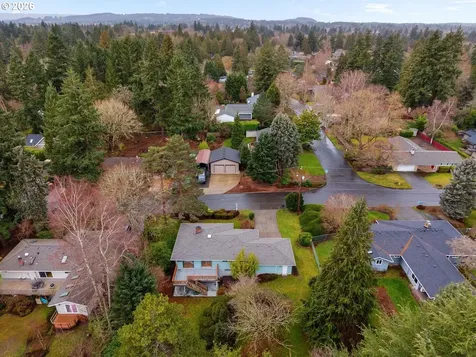 7830 SW 84th Avenue Portland OR 97223