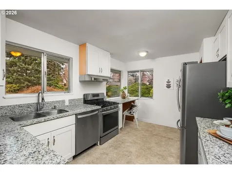 7830 SW 84th Avenue Portland OR 97223
