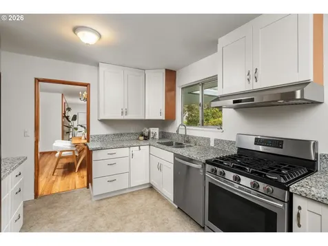 7830 SW 84th Avenue Portland OR 97223