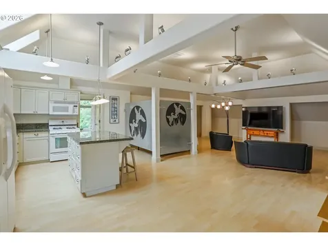 35720 NE Wilsonville Road Newberg OR 97132