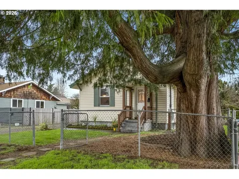 8015 SE Bush Street Portland OR 97206