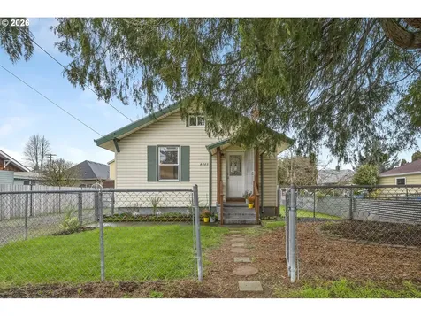 8015 SE Bush Street Portland OR 97206
