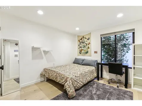 7037 SW Canby Lane Portland OR 97223