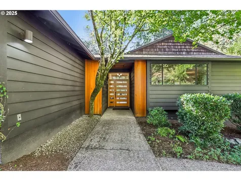 7037 SW Canby Lane Portland OR 97223