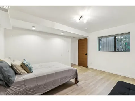 7037 SW Canby Lane Portland OR 97223
