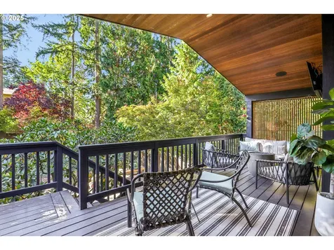 7037 SW Canby Lane Portland OR 97223